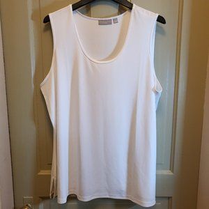 💥 $ Reduced 💥 The Perfect White Tank NWOT